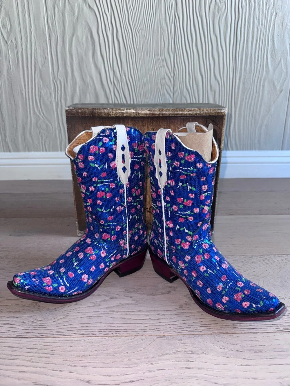 NEW GORGEOUS YADIRA KIDS FLORAL SEQUIN WESTERN BOOT Sz: 2 Girl's